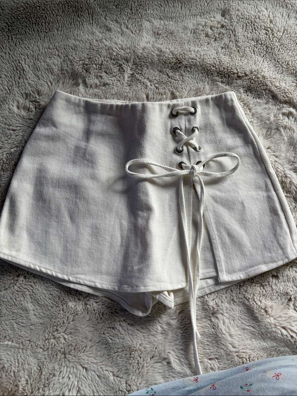 white jean skort
